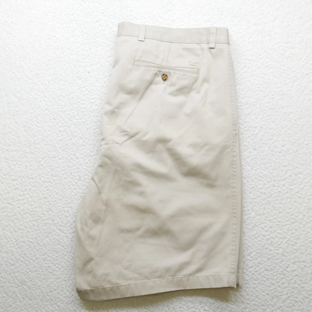 Cutter & Buck Shorts Mens Size 46 Classic Beige Flat Front Logo Back Pocket
